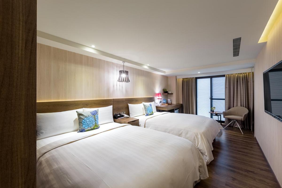 Lan Kwai Fong Garden Hotel Chiayi Extérieur photo