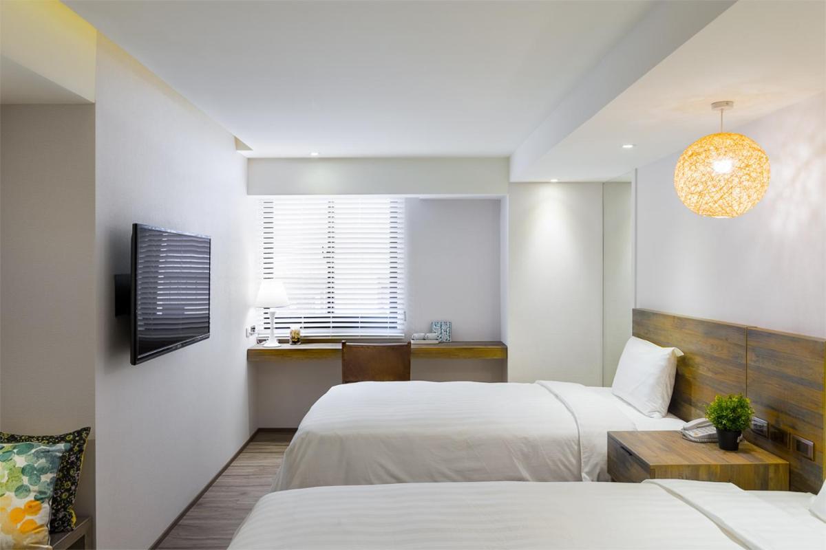 Lan Kwai Fong Garden Hotel Chiayi Extérieur photo